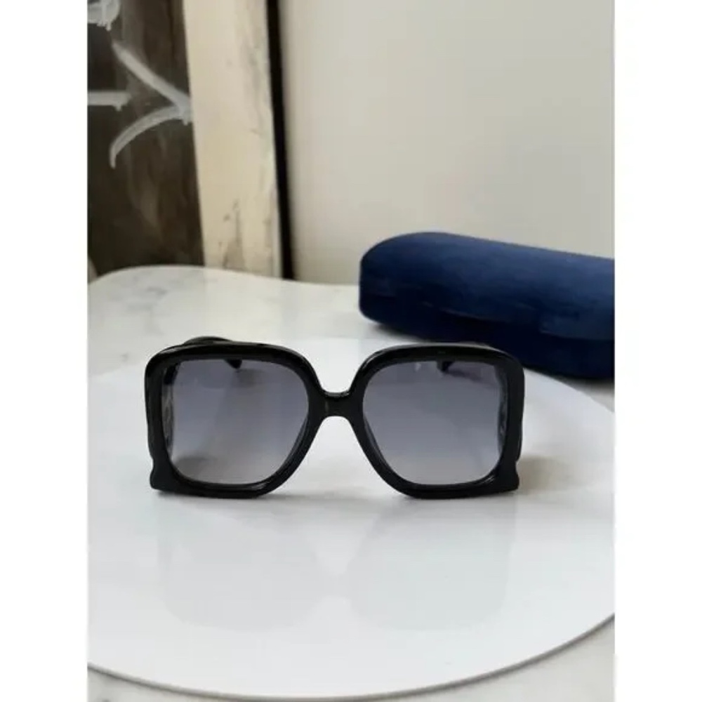 GUCCI OVERSIZED SQUARE SUNGLASSES IN BLACK NWT - Picture 8 of 15